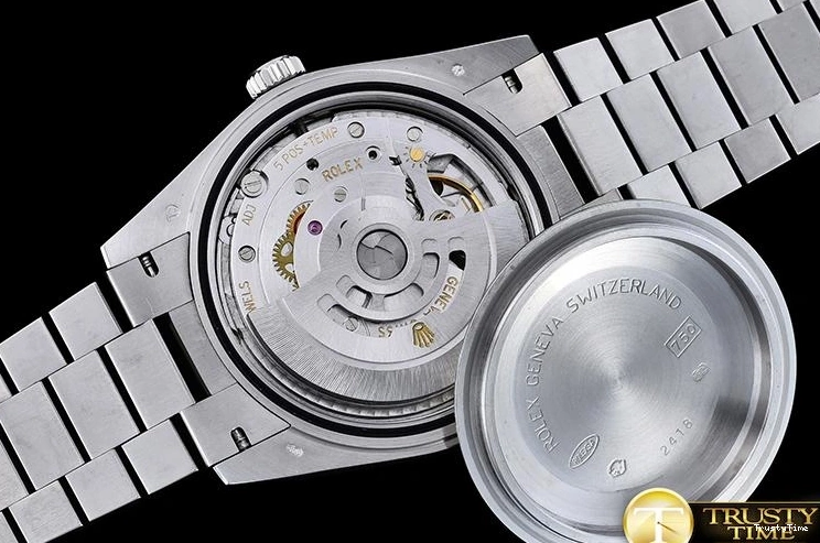 1227 RDD0203 – DayDate 40mm EasyMatch 669